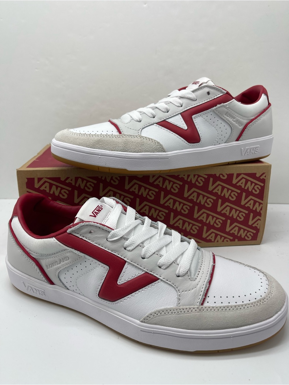 Vans Men’s Lowland Cc Jmp R Court Red/White
VN0007P2Y52 Sneakers - Picture 13 of 16